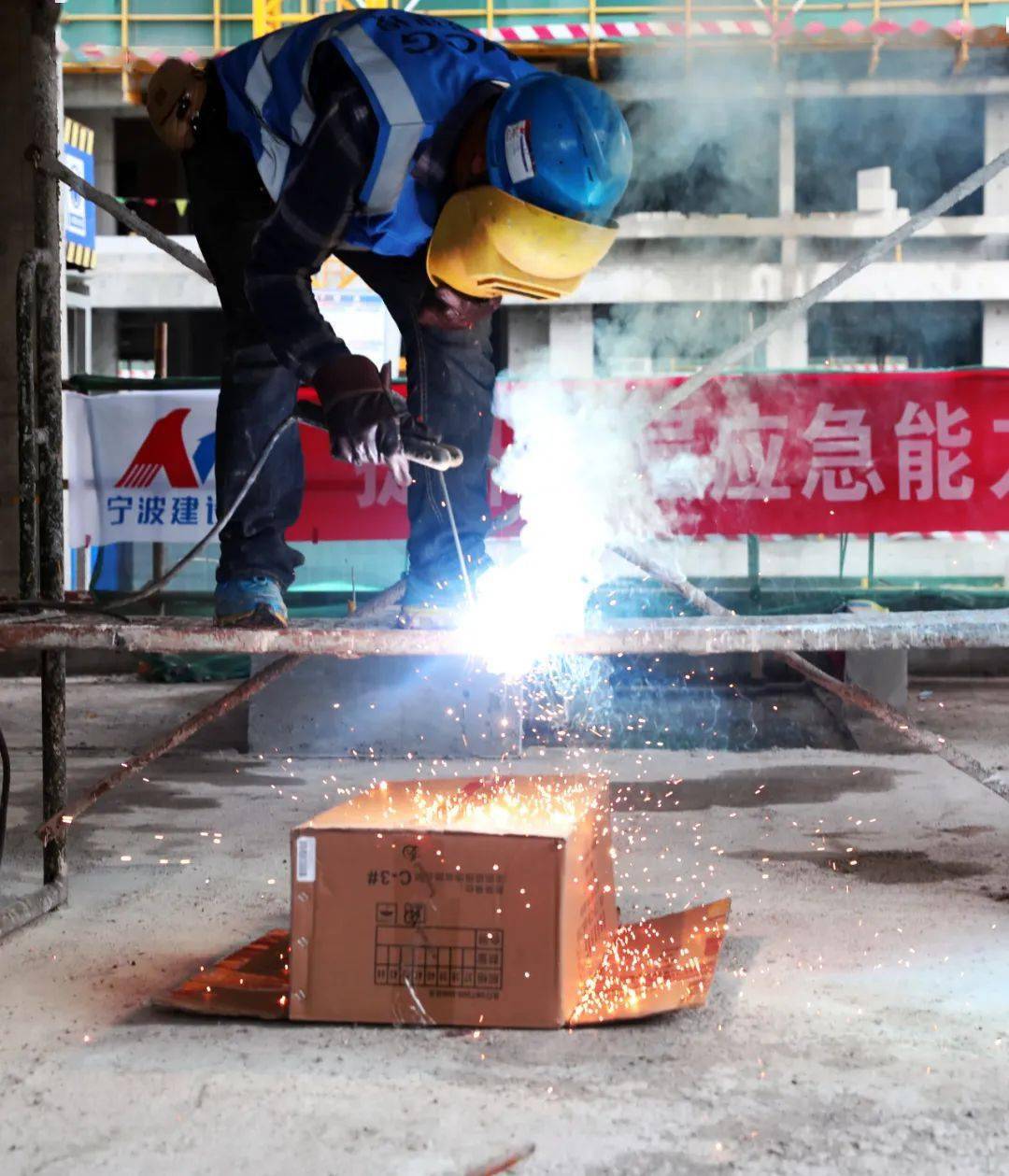 抢七之战火星四溅，球队备战计划紧跟踪随